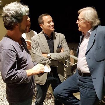 Vittorio Sgarbi con Flavio nuti e il maestro Stefano Tonelli